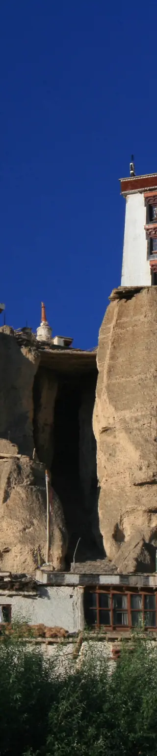 Versteckte Höhlenklöster Phokar Dzong, Shergol und Gyal